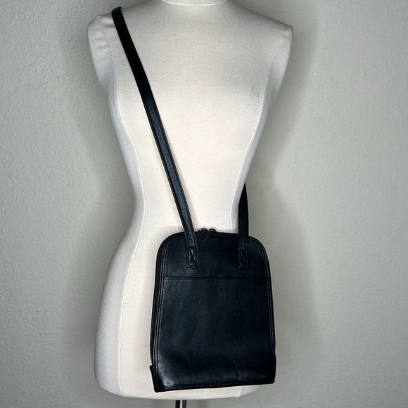 VTG Brighton One World Slim Leather Crossbody Bag Croc Emboss Single Strap Black - Picture 12 of 16